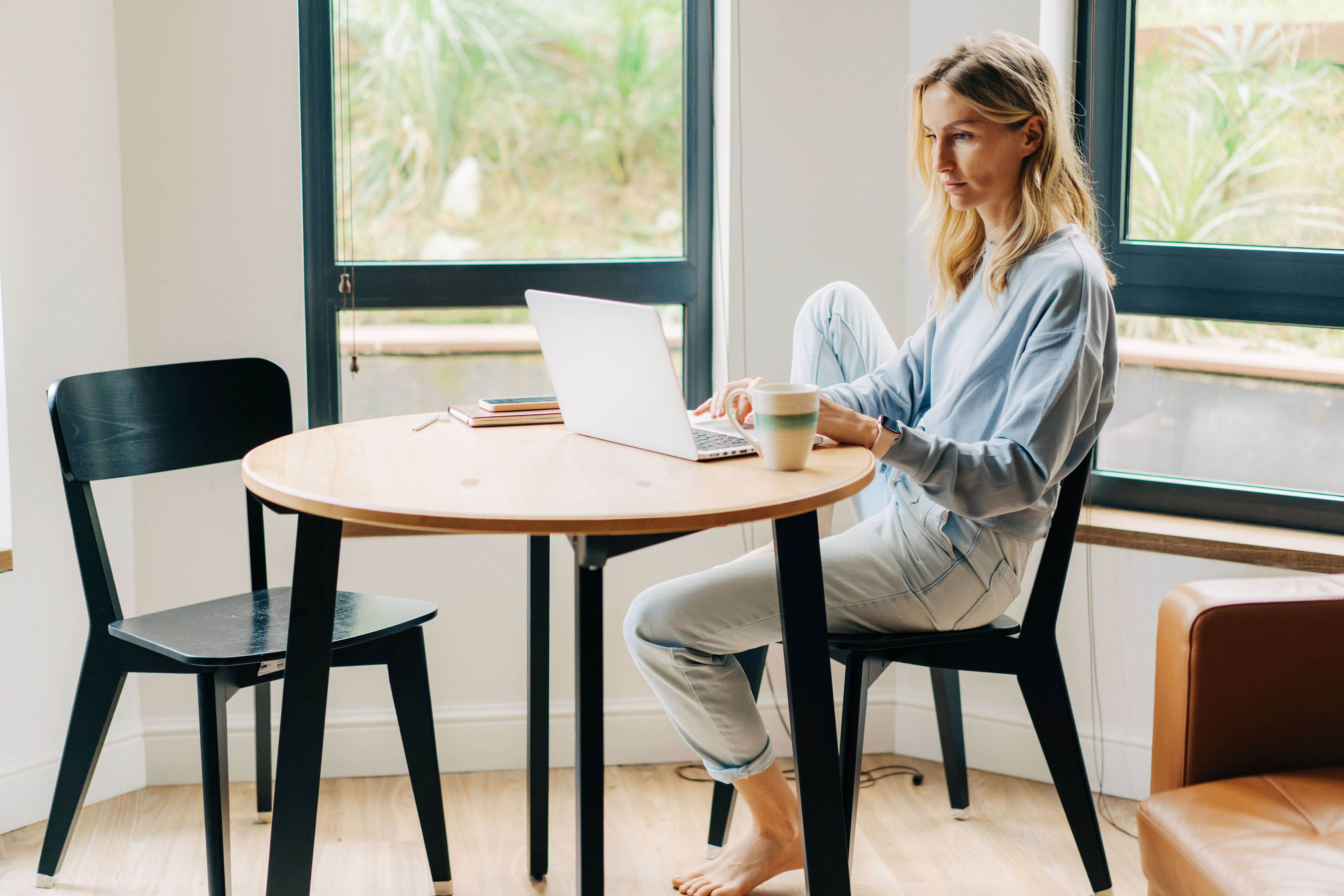7 Tips to Help You Maintain a Routine with Your Remote Job